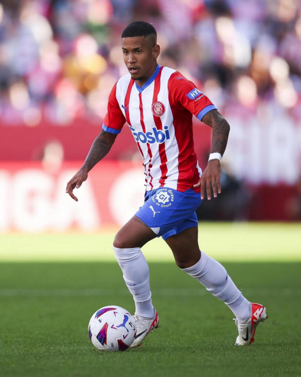 jiuyou游戏中心阿斯顿维拉今晚迎来里程碑，志在德甲名次提升，态度坚定，临场指挥获称赞的简单介绍