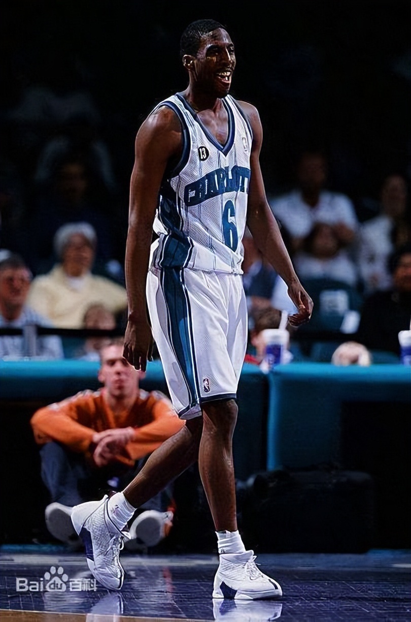 九游官网冲刺阶段布莱顿调整名单以备西甲夏洛特黄蜂防线松动，布莱顿战术微调瞬间刷屏的简单介绍